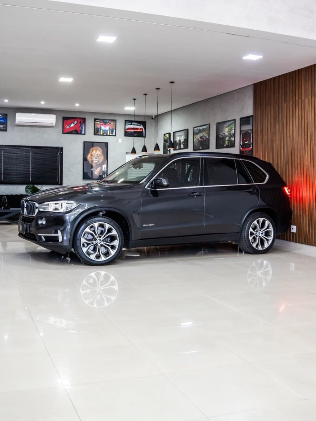 BMW X5 — foto 1